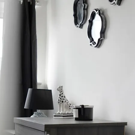 Daire Chic Retreat Coastal Town Sleeps 4