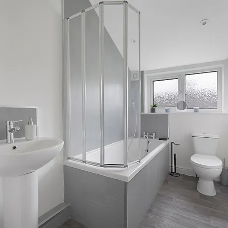 Chic Retreat Coastal Town Sleeps 4 * Saltburn-by-the-Sea