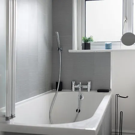 Chic Retreat Coastal Town Sleeps 4 * Saltburn-by-the-Sea